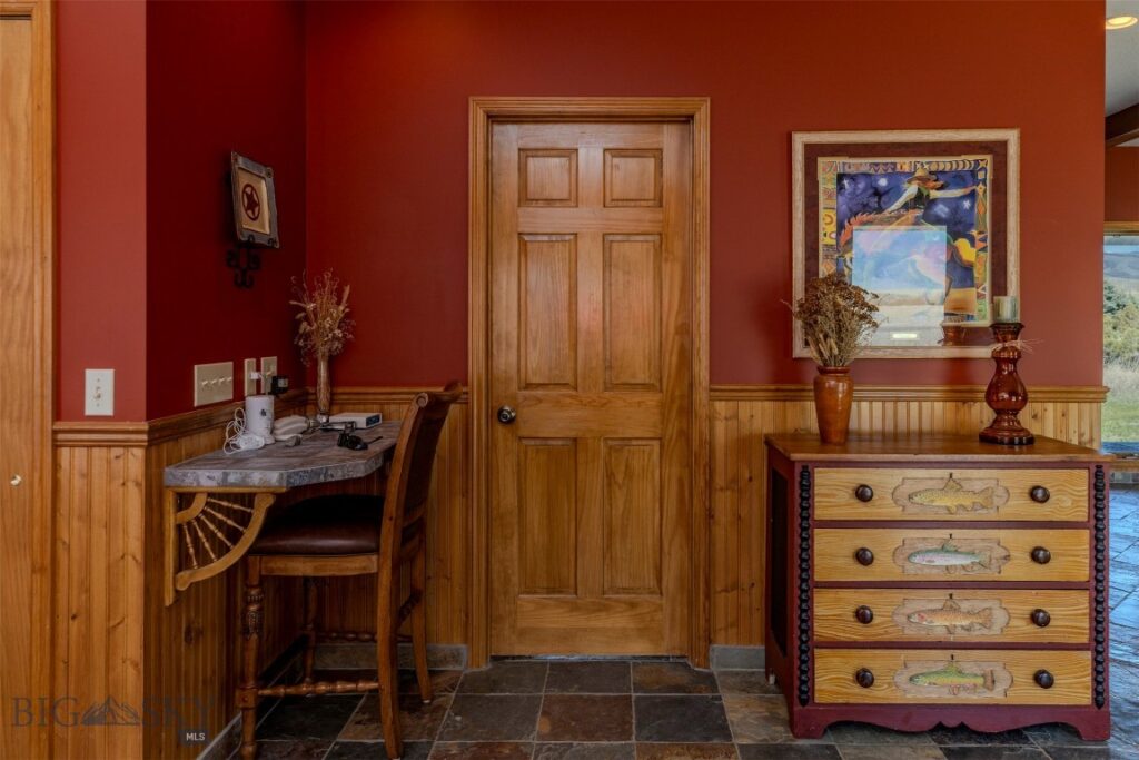 52 Eastep Lane, Livingston MT 59047