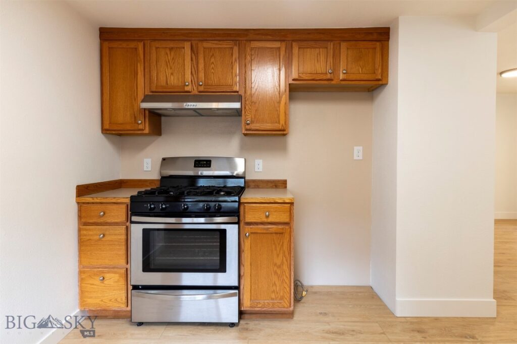 520 S 8th Street, Livingston MT 59047