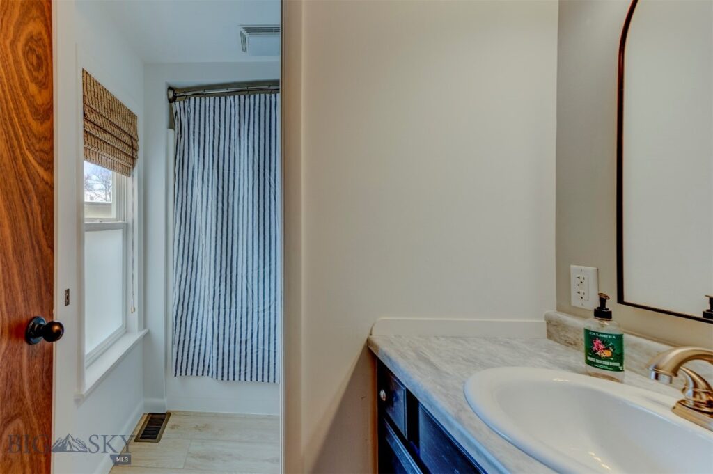 520 S 8th Street, Livingston MT 59047