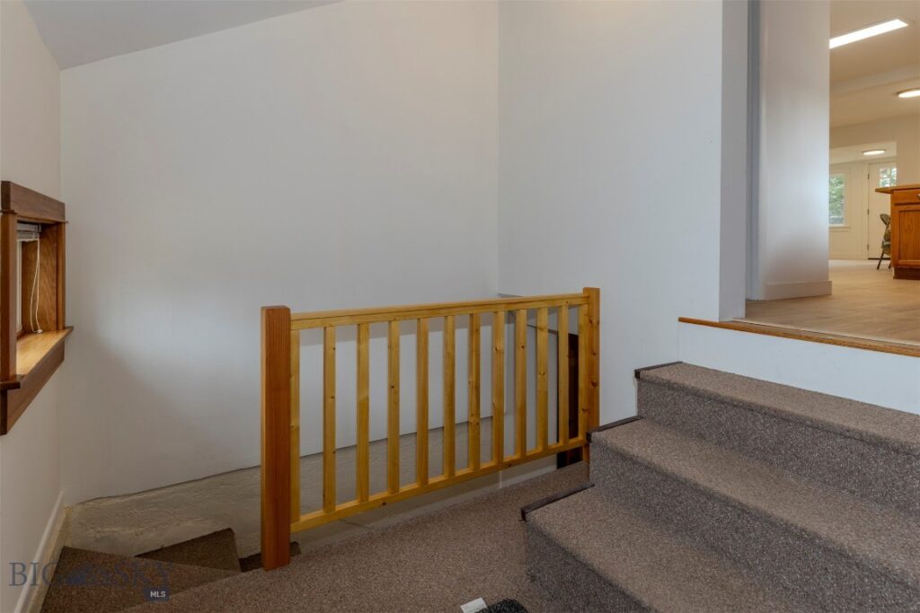 520 S 8th Street, Livingston MT 59047