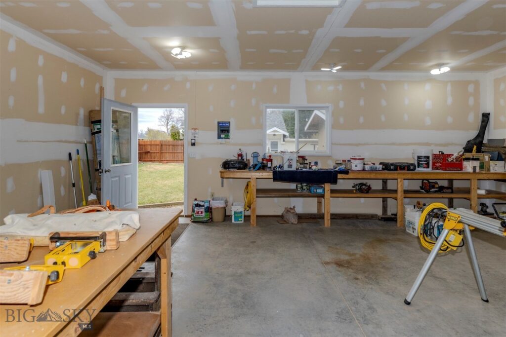 520 S 8th Street, Livingston MT 59047