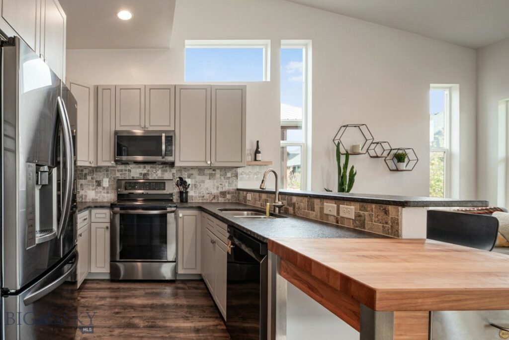 520 Valley Drive, Bozeman MT 59718