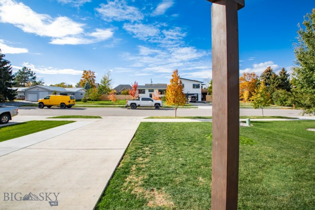 520 Valley Drive, Bozeman MT 59718