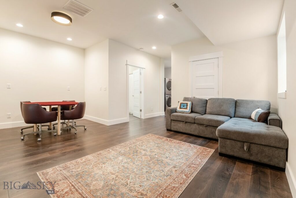 520 Valley Drive, Bozeman MT 59718