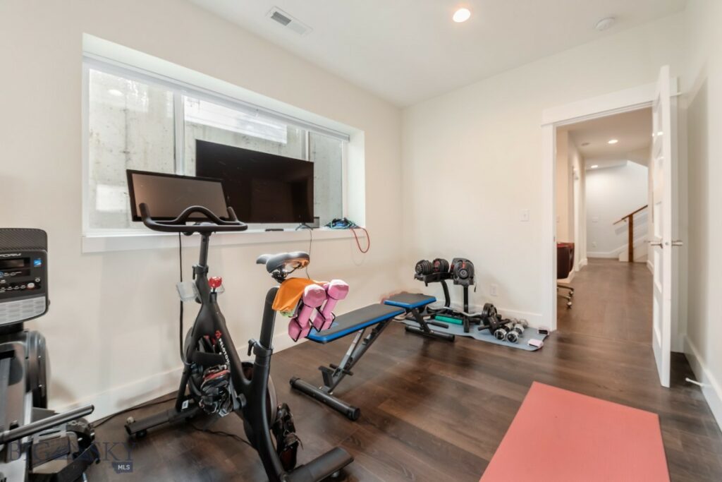 520 Valley Drive, Bozeman MT 59718