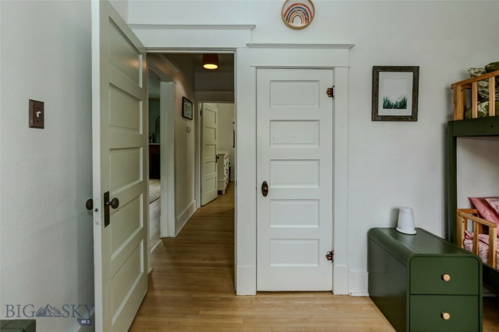 523 W Lewis, Livingston MT 59047