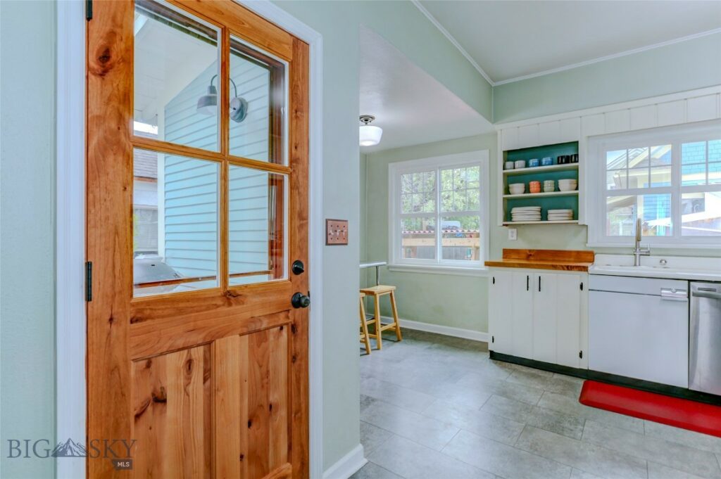 523 W Lewis, Livingston MT 59047