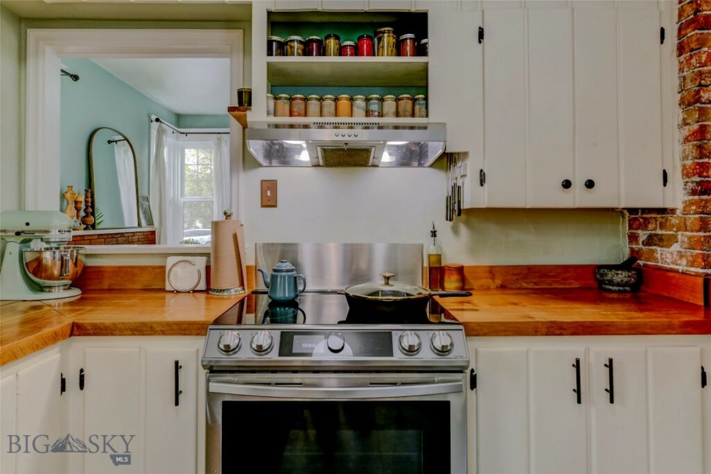 523 W Lewis, Livingston MT 59047