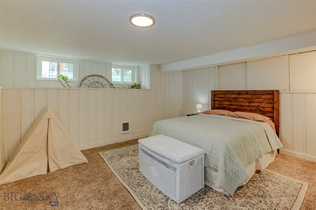 523 W Lewis, Livingston MT 59047