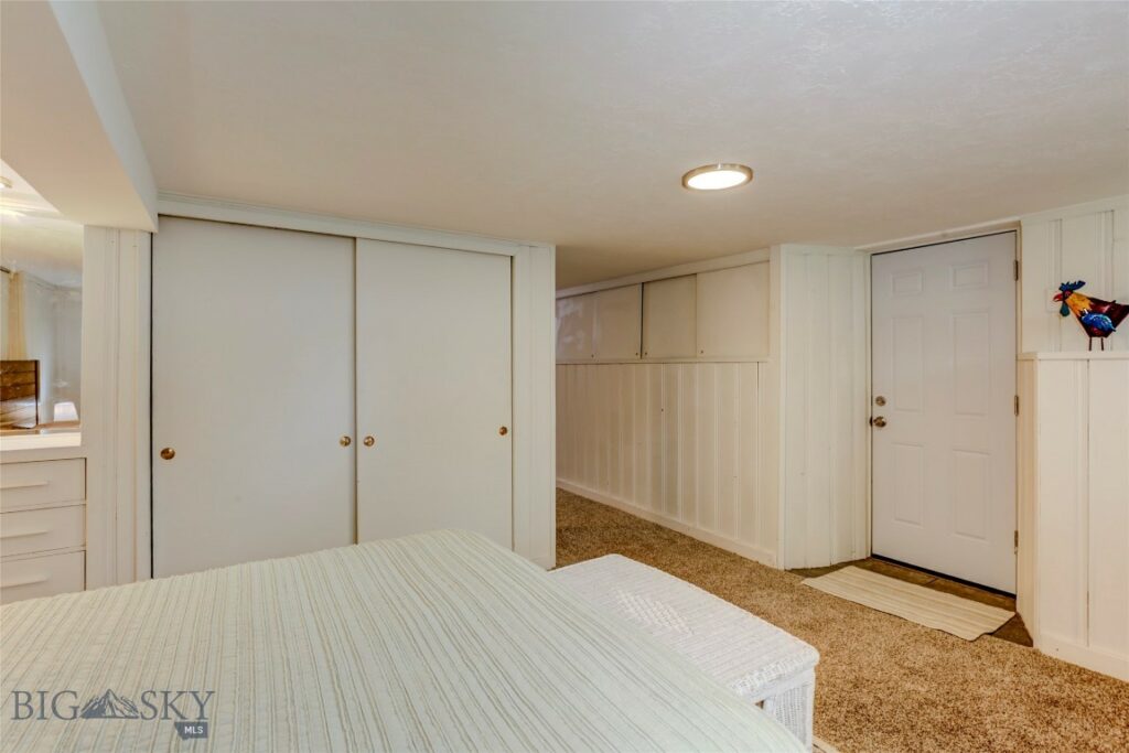 523 W Lewis, Livingston MT 59047