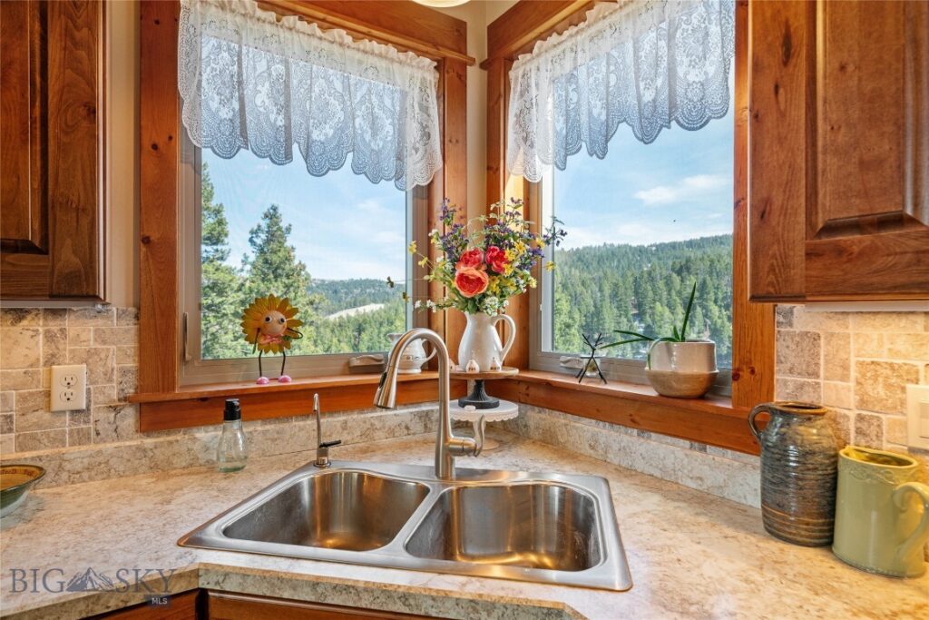 525 Colt Road, Bozeman MT 59715