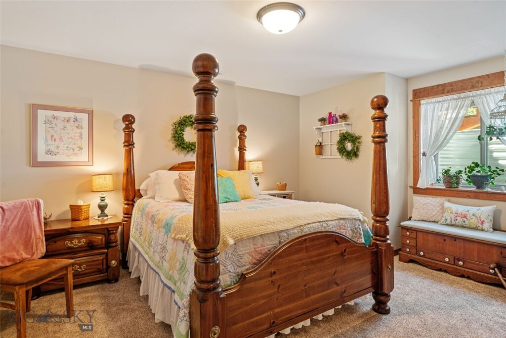 525 Colt Road, Bozeman MT 59715