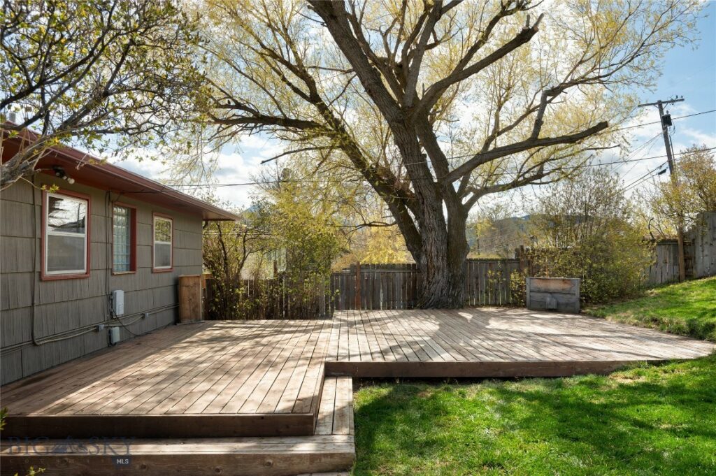 527 N 8th Street, Livingston MT 59047
