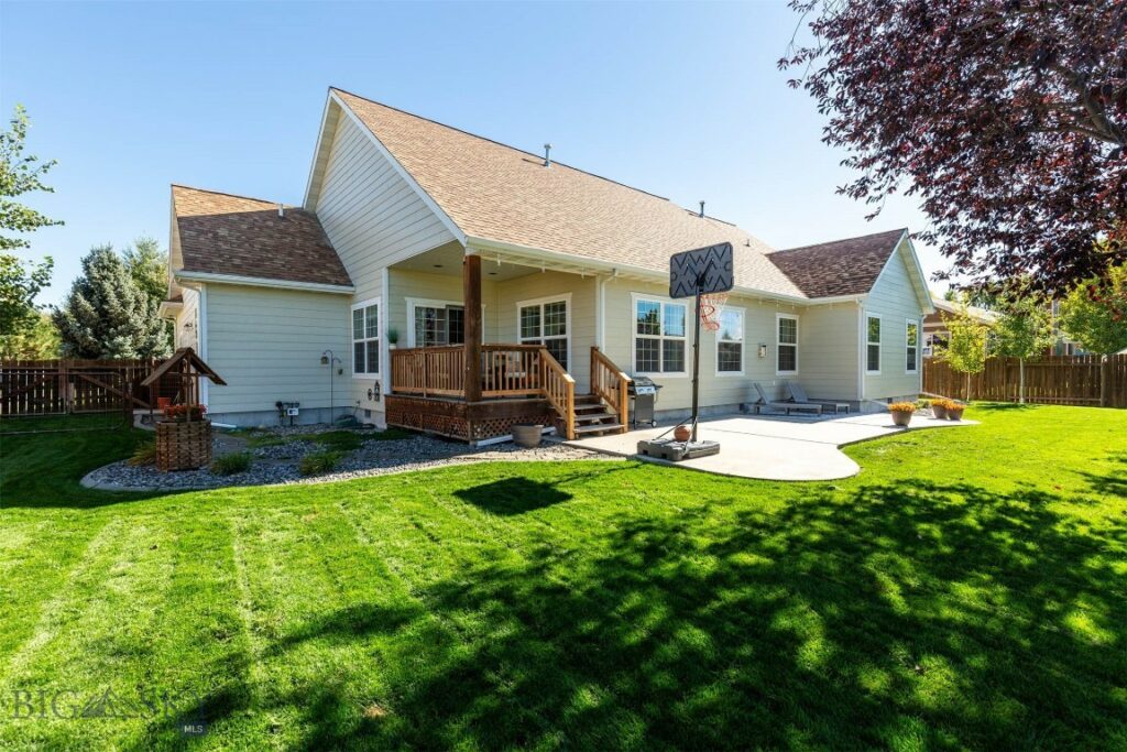 53 Walking Horse Way, Belgrade MT 59714