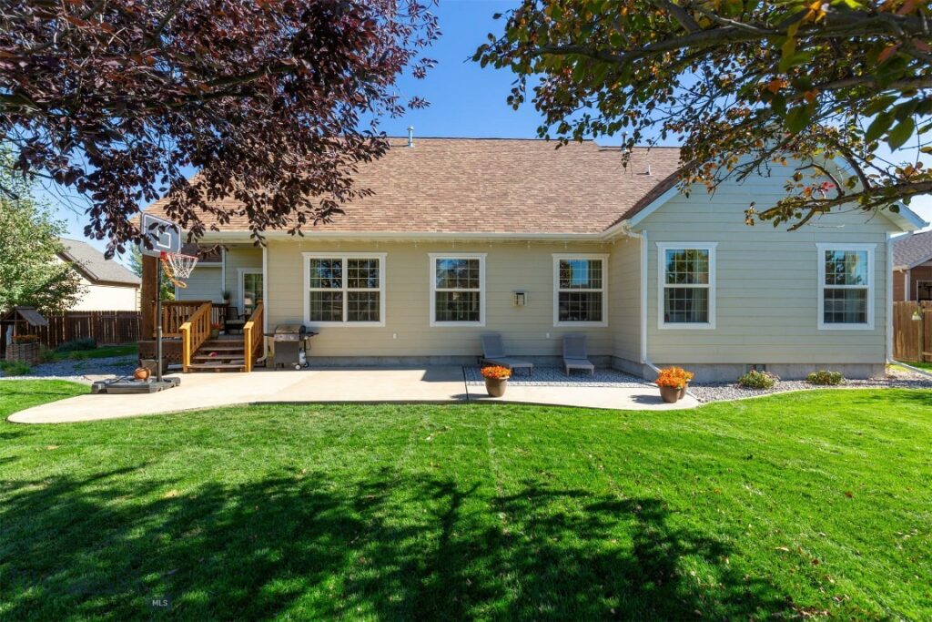 53 Walking Horse Way, Belgrade MT 59714
