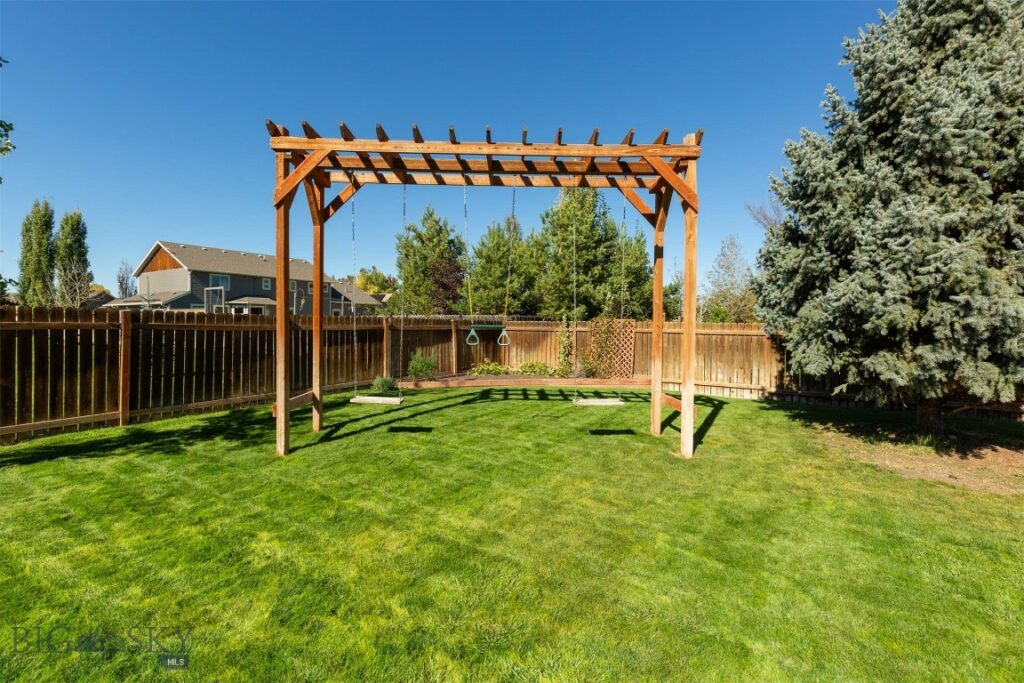 53 Walking Horse Way, Belgrade MT 59714