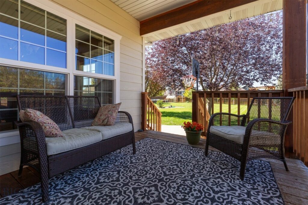 53 Walking Horse Way, Belgrade MT 59714