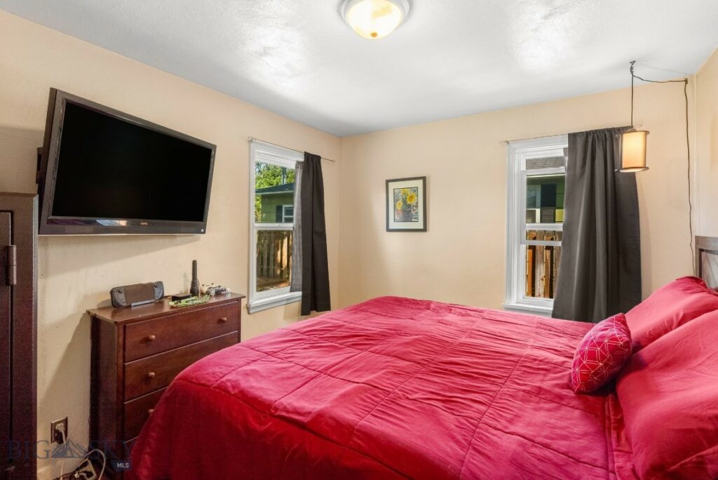 531 N Main Street, Livingston MT 59047