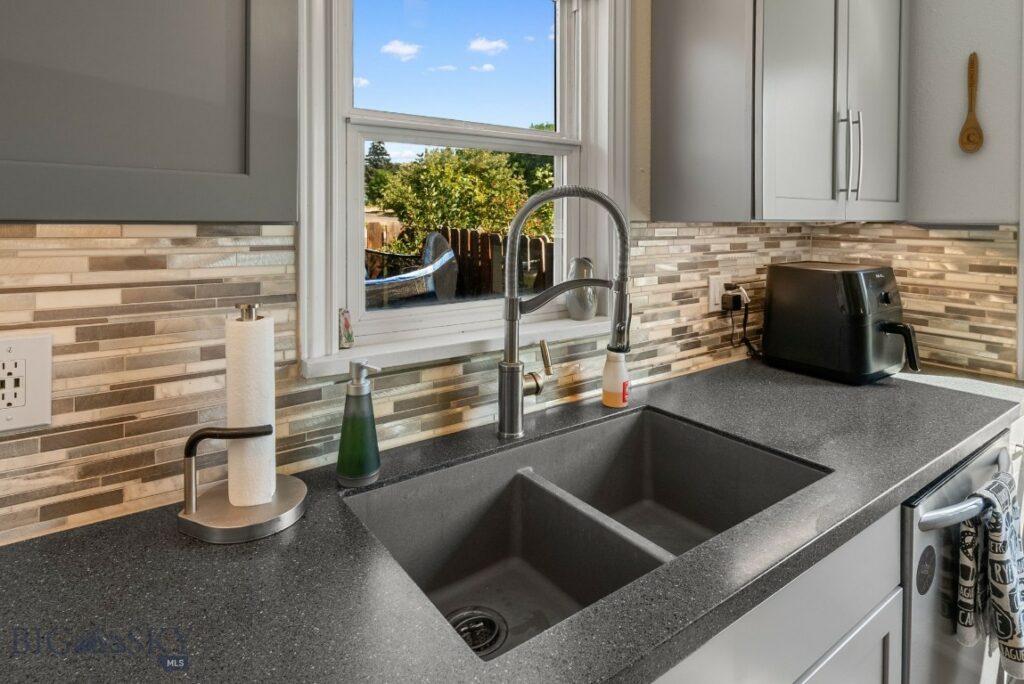 531 N Main Street, Livingston MT 59047
