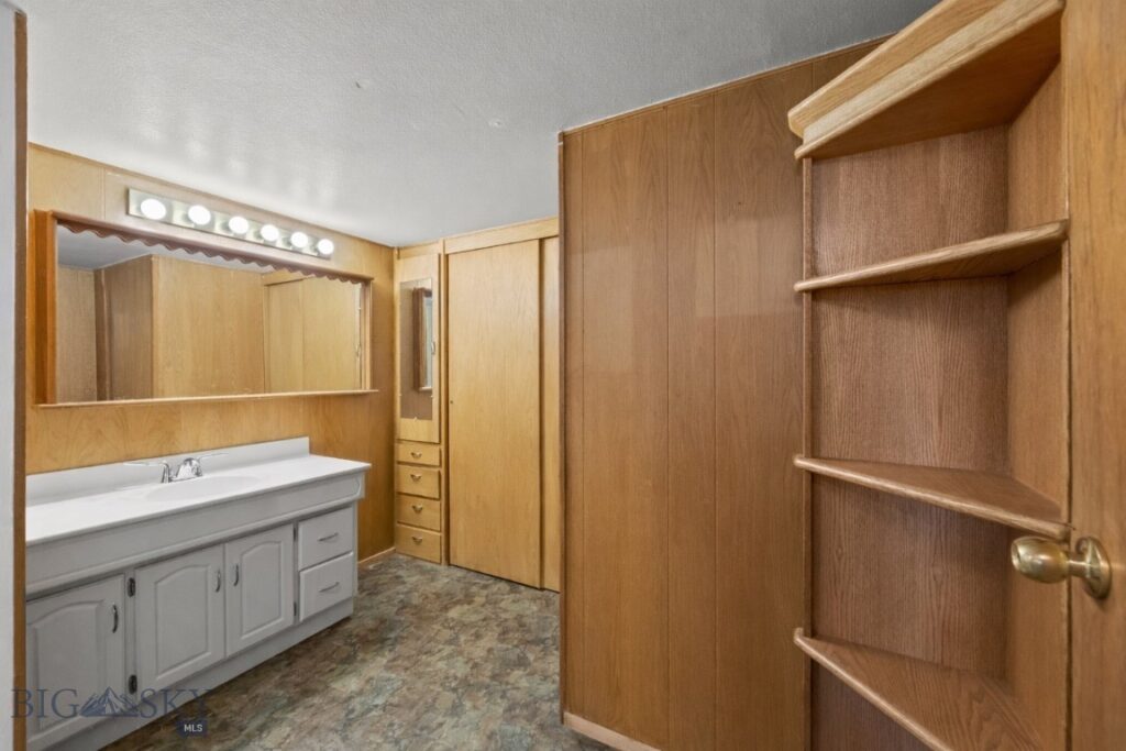 5321 E Gallatin, Belgrade MT 59714