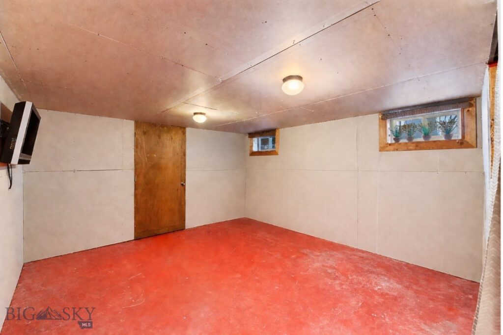 5321 E Gallatin, Belgrade MT 59714