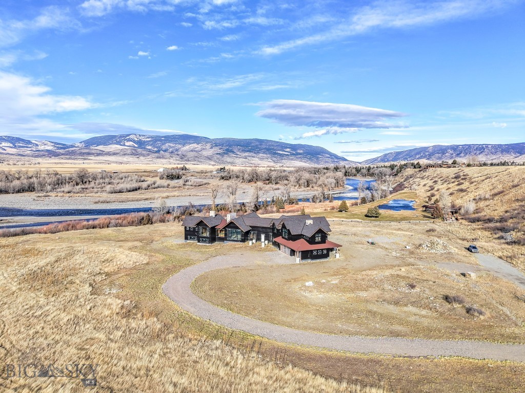 54 Rocky Hollow Trail, Livingston MT 59047