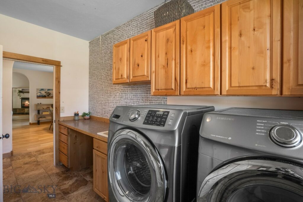 540 Coral Drive, Belgrade MT 59714
