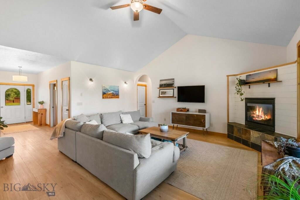 540 Coral Drive, Belgrade MT 59714