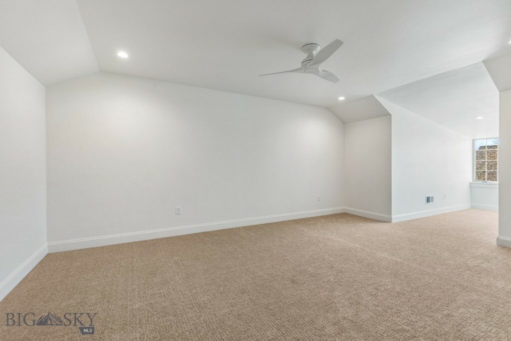 5442 Annie St, Bozeman MT 59718