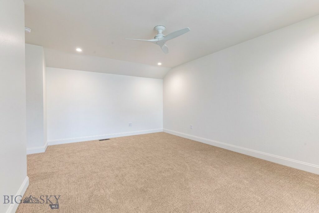 5442 Annie St, Bozeman MT 59718