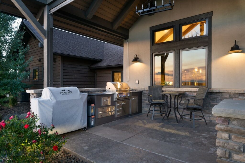 546 Naya Nuki Drive, Bozeman MT 59715