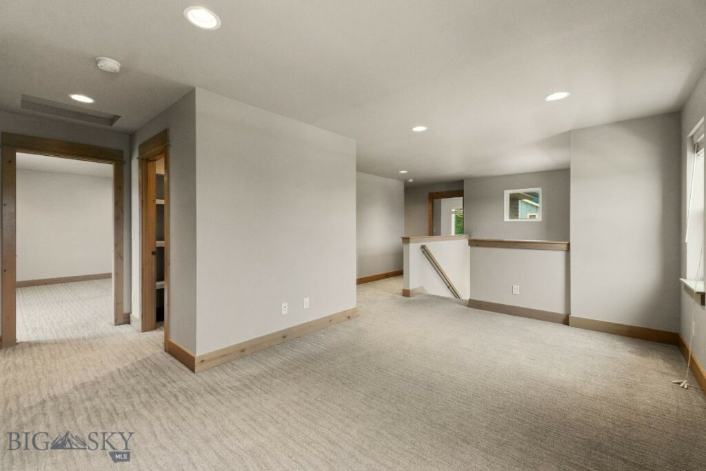 5497 Vermeer Lane, Bozeman MT 59178