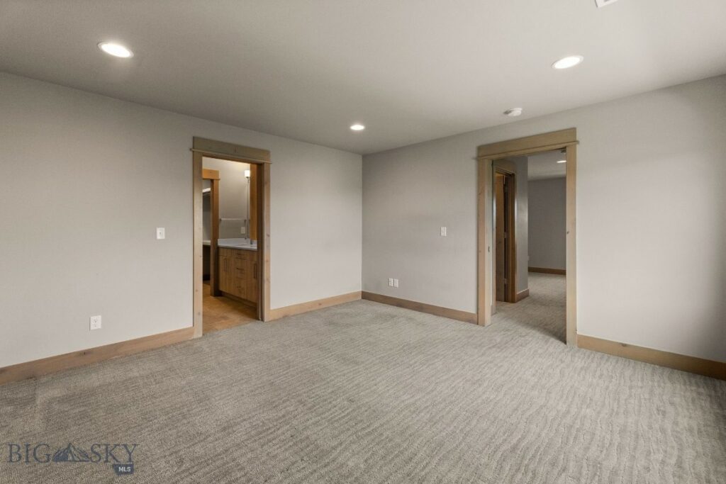 5497 Vermeer Lane, Bozeman MT 59178
