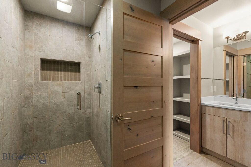 5497 Vermeer Lane, Bozeman MT 59178