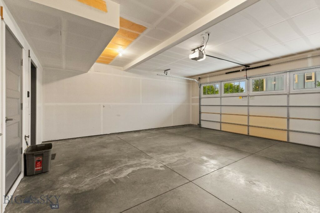 5497 Vermeer Lane, Bozeman MT 59178