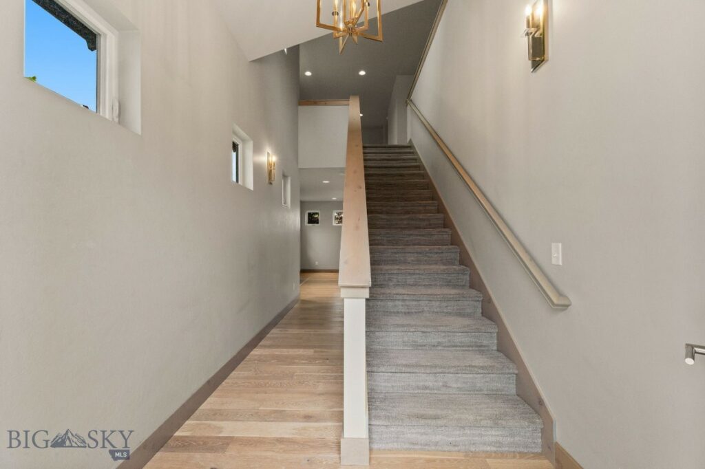 5497 Vermeer Lane, Bozeman MT 59178