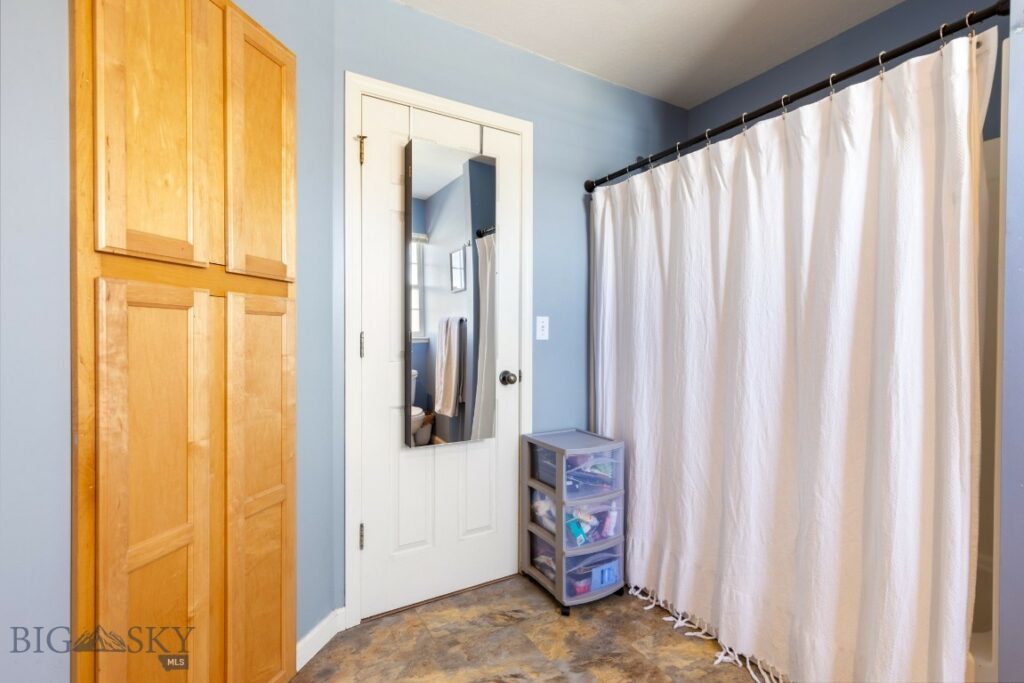 55 Michael Grove Ave, Bozeman MT 59718