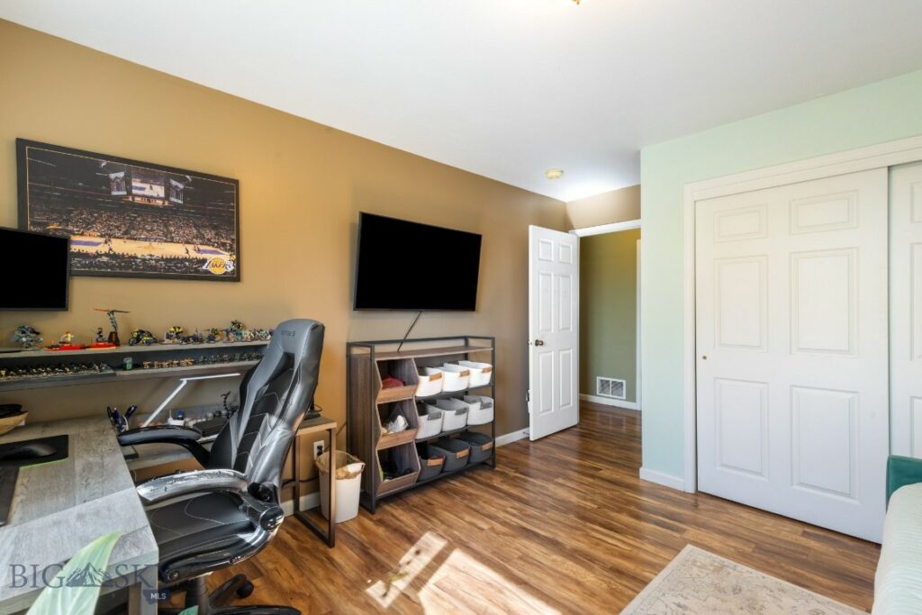 55 Michael Grove Ave, Bozeman MT 59718