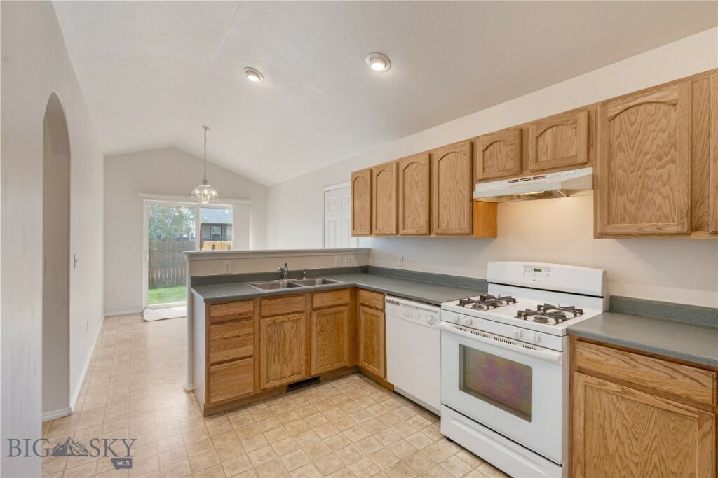 550 Green Tree, Belgrade MT 59714