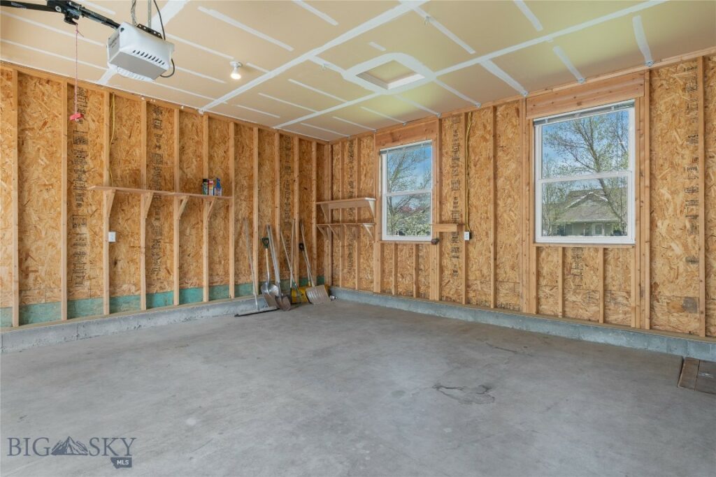 550 Green Tree, Belgrade MT 59714
