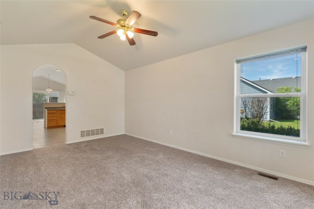 550 Green Tree, Belgrade MT 59714