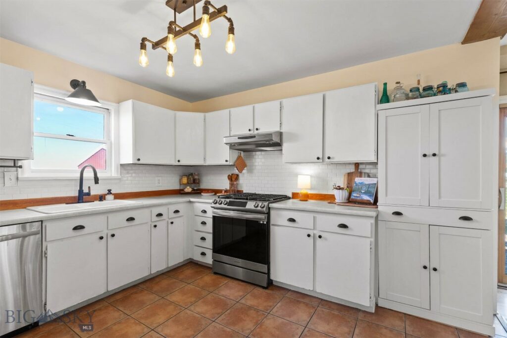 5505 Foster Lane, Belgrade MT 59714