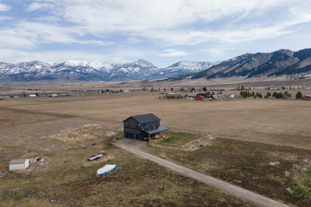 5546 Foster Lane, Belgrade MT 59714