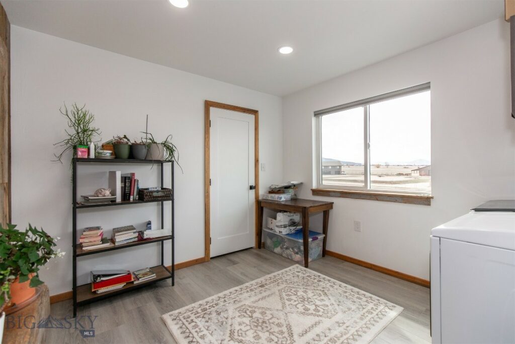 5546 Foster Lane, Belgrade MT 59714