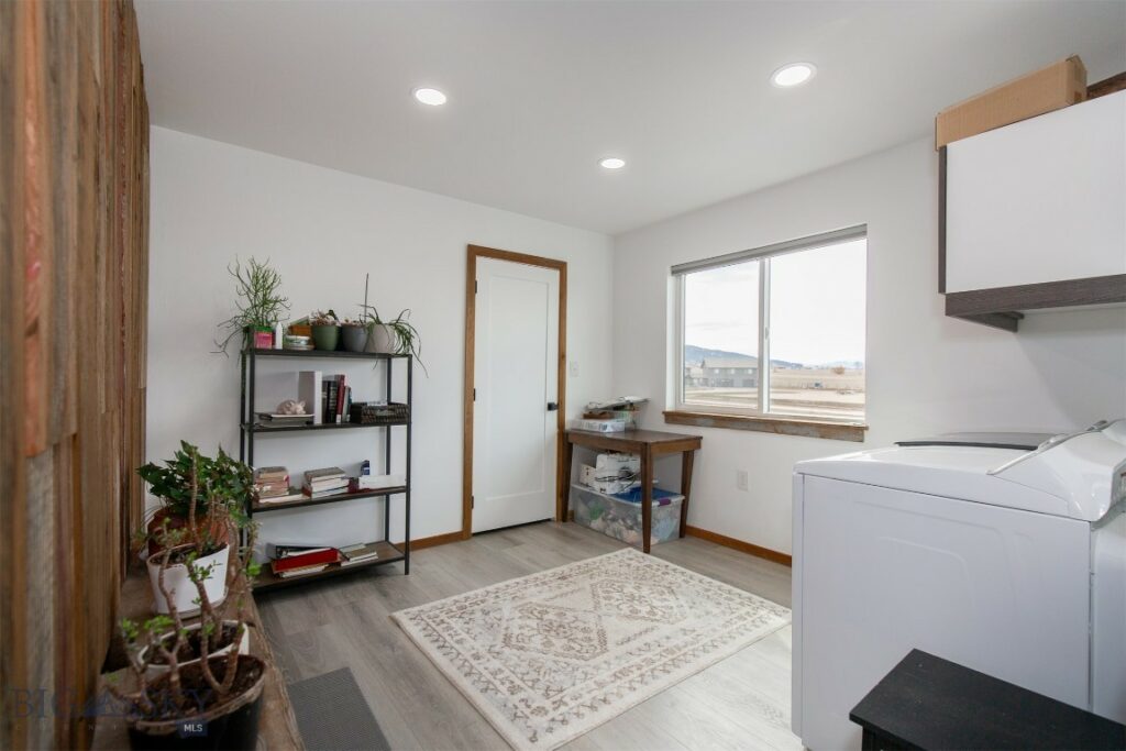5546 Foster Lane, Belgrade MT 59714