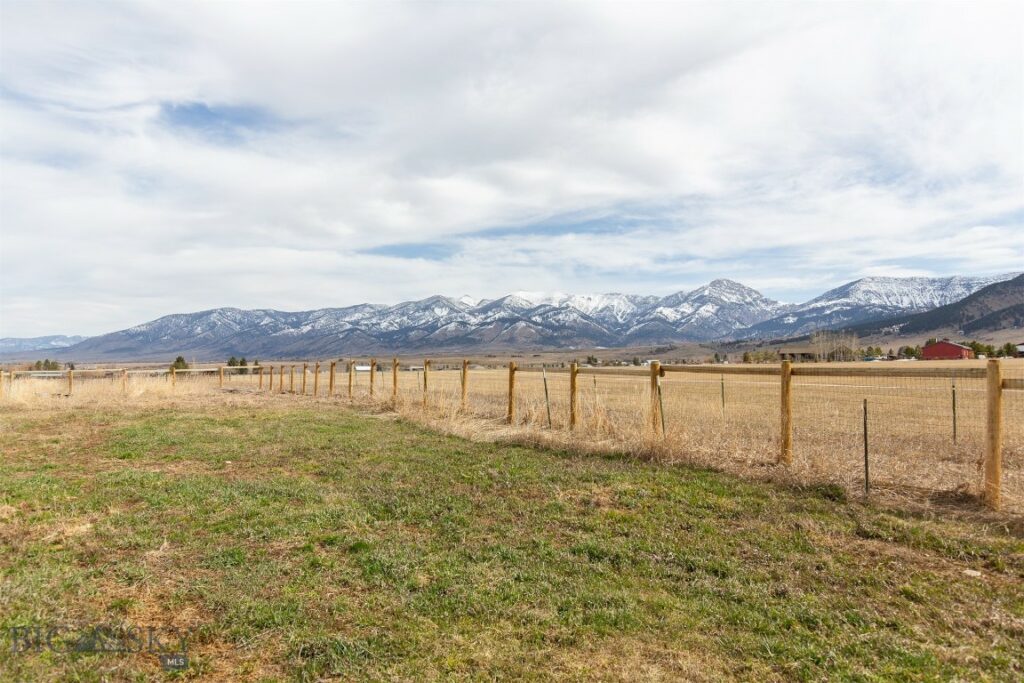 5546 Foster Lane, Belgrade MT 59714
