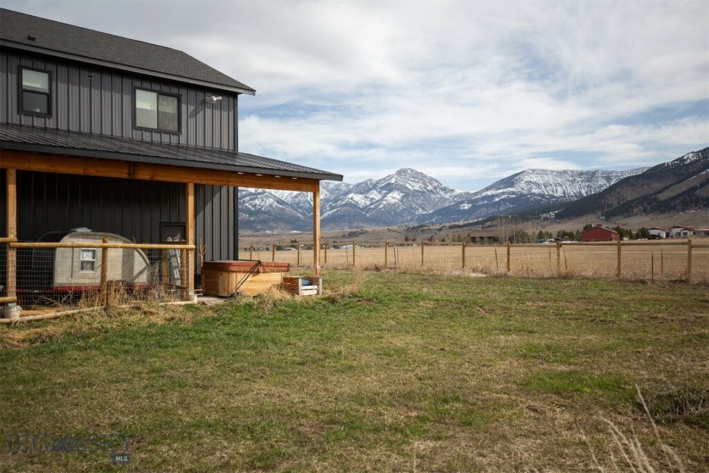 5546 Foster Lane, Belgrade MT 59714