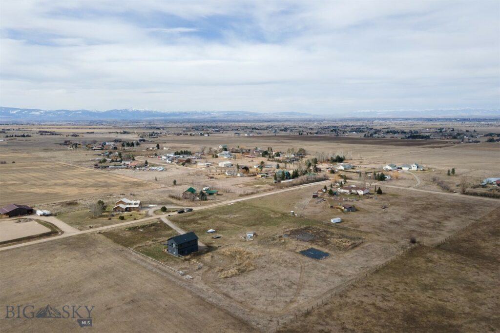 5546 Foster Lane, Belgrade MT 59714
