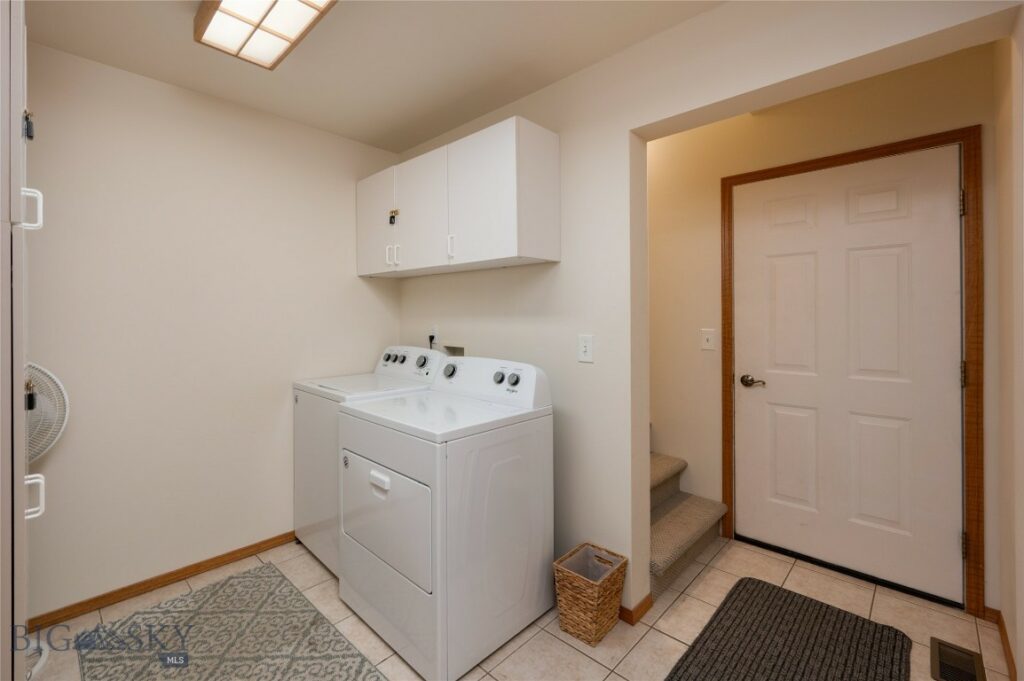 56 Green Belt Drive, Belgrade MT 59714
