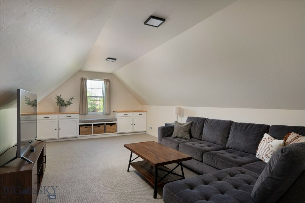 56 Green Belt Drive, Belgrade MT 59714